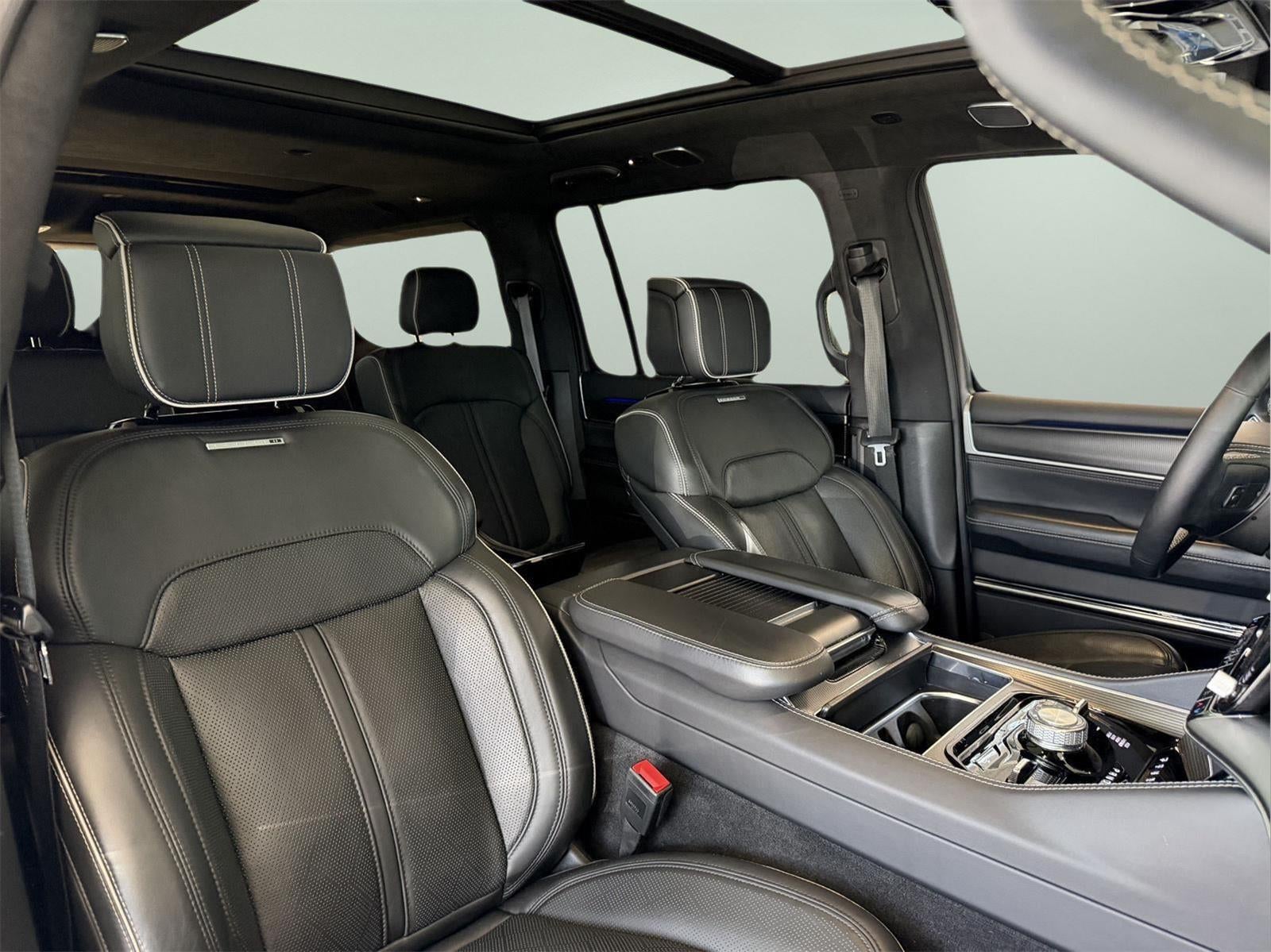 2023 Jeep Grand Wagoneer Series II Obsidian