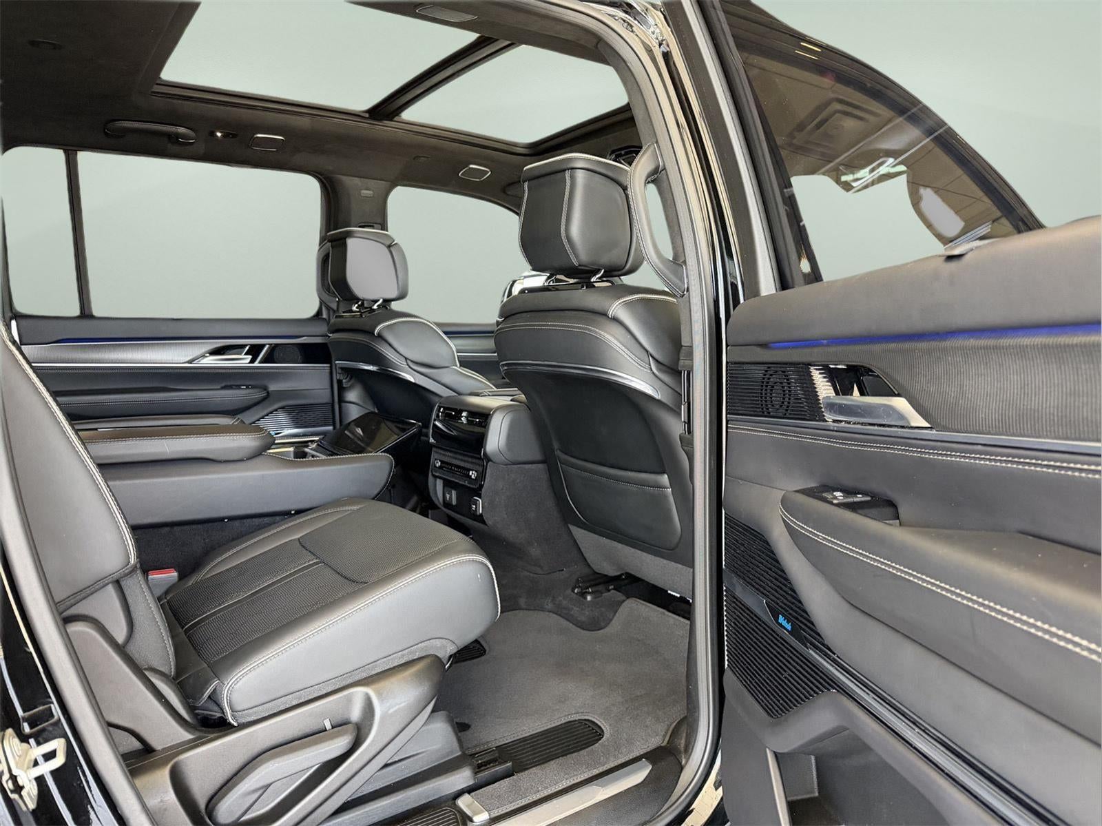 2023 Jeep Grand Wagoneer Series II Obsidian
