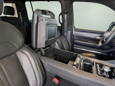 2023 Jeep Grand Wagoneer Series II Obsidian