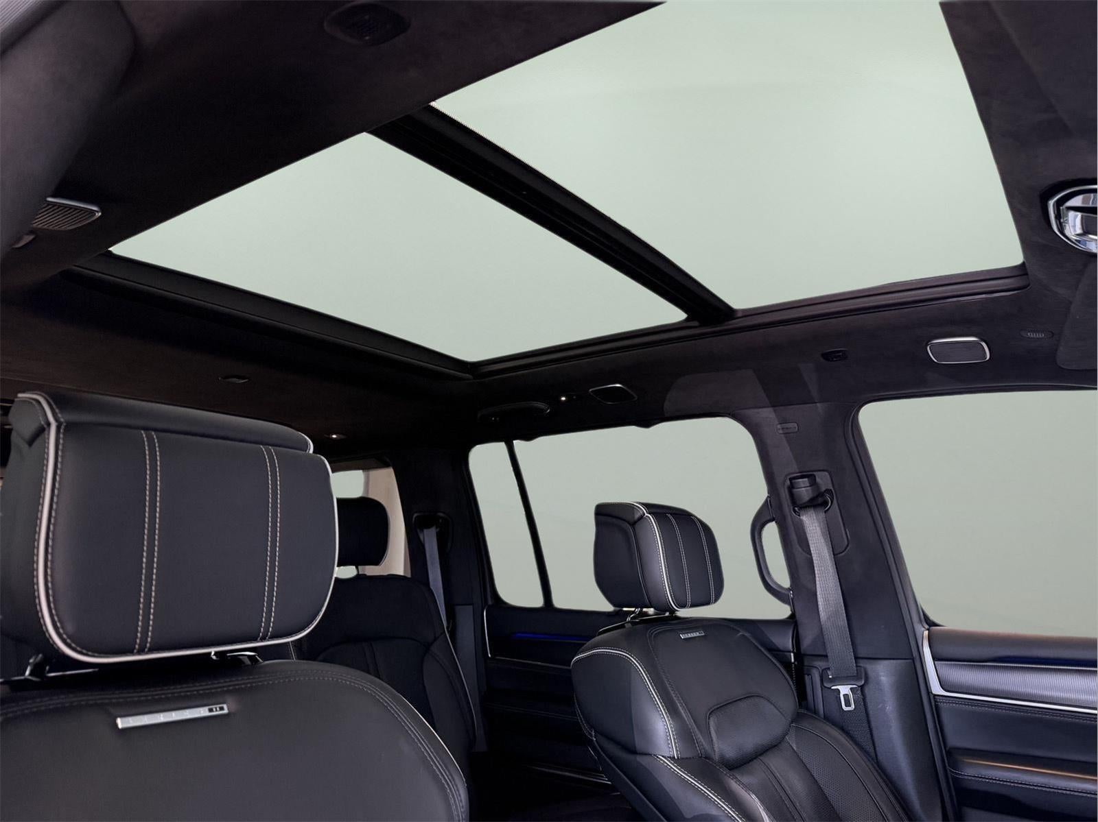 2023 Jeep Grand Wagoneer Series II Obsidian