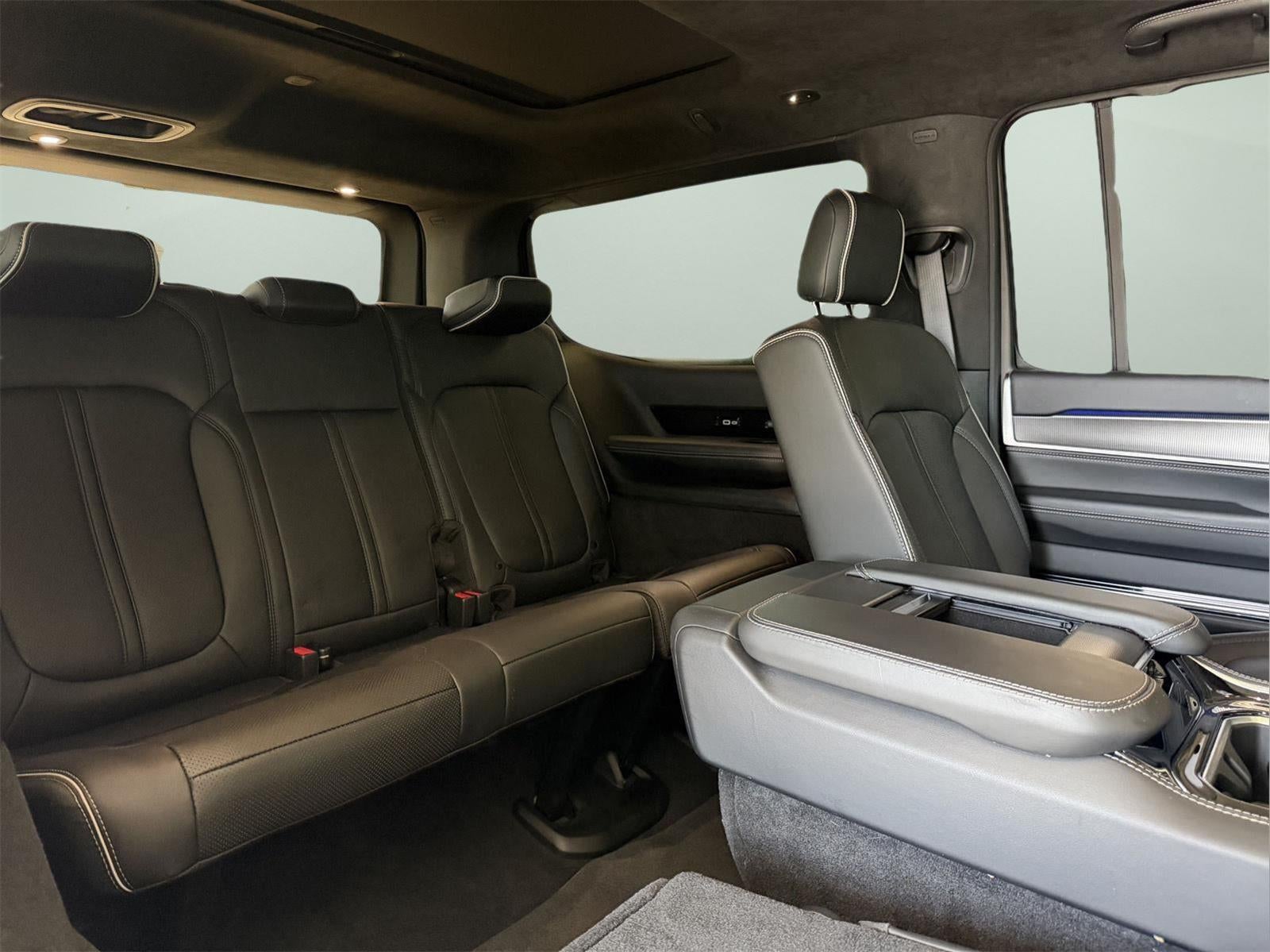 2023 Jeep Grand Wagoneer Series II Obsidian