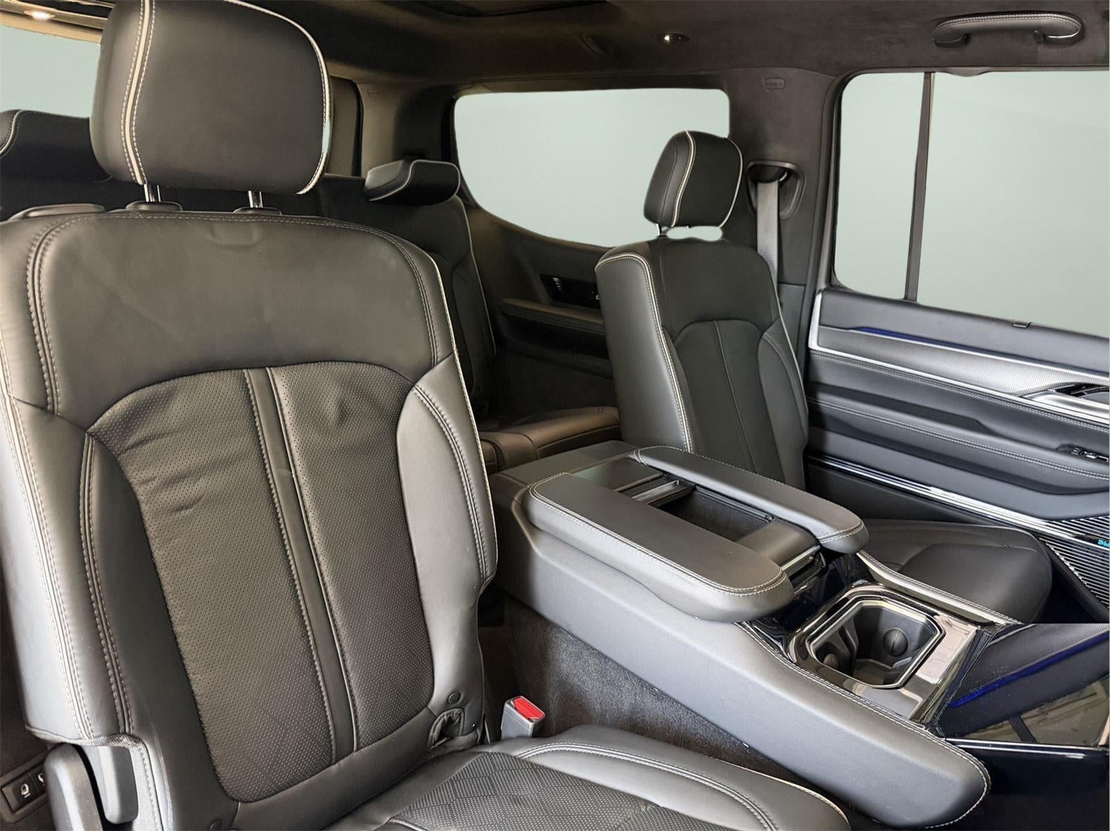 2023 Jeep Grand Wagoneer Series II Obsidian