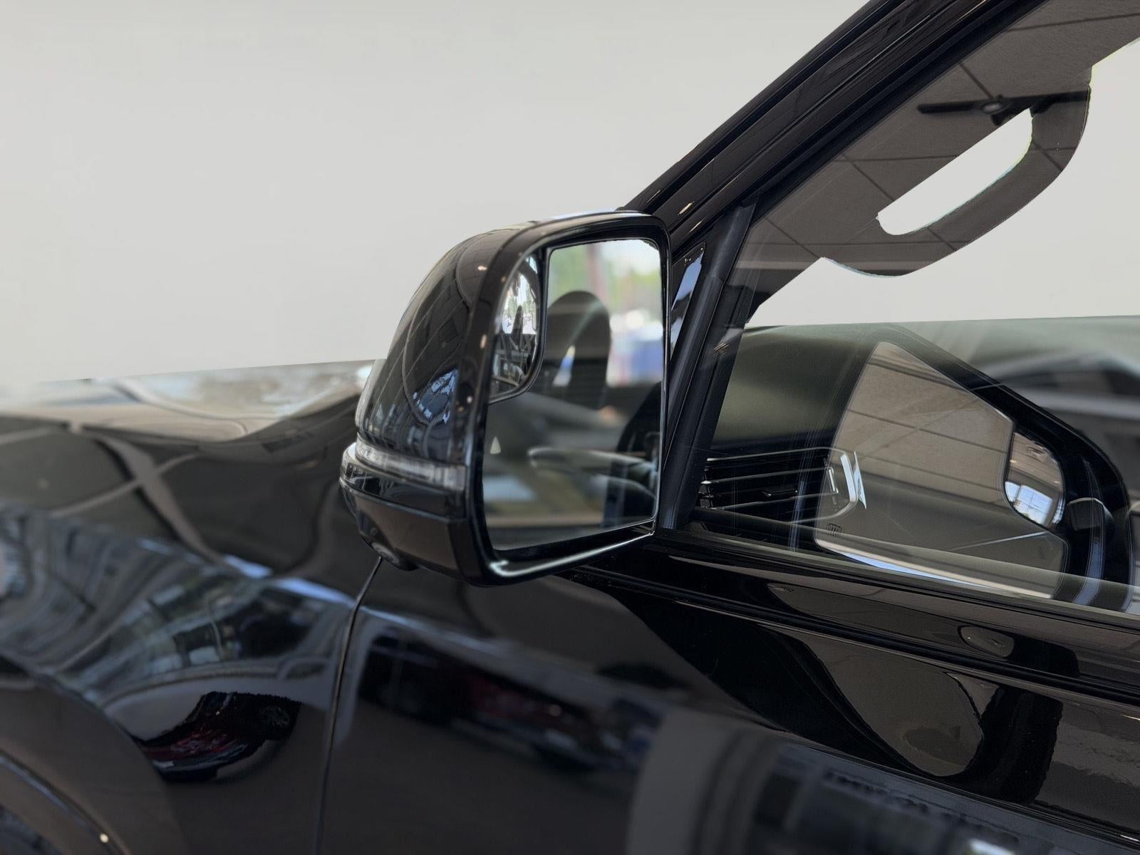 2023 Jeep Grand Wagoneer Series II Obsidian