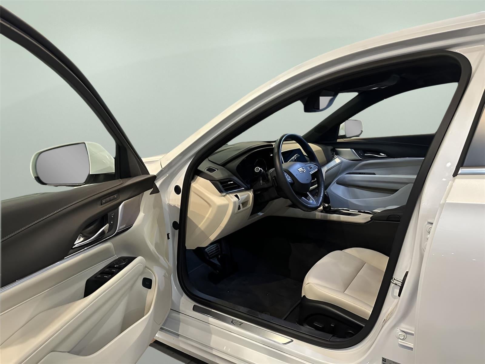 2023 Cadillac CT4 Premium Luxury