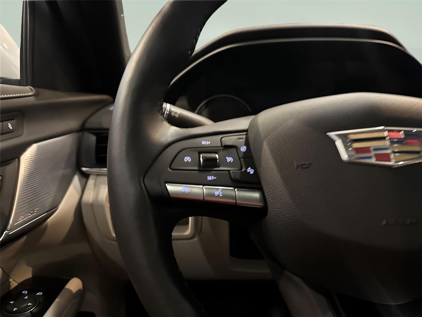 2023 Cadillac CT4 Premium Luxury