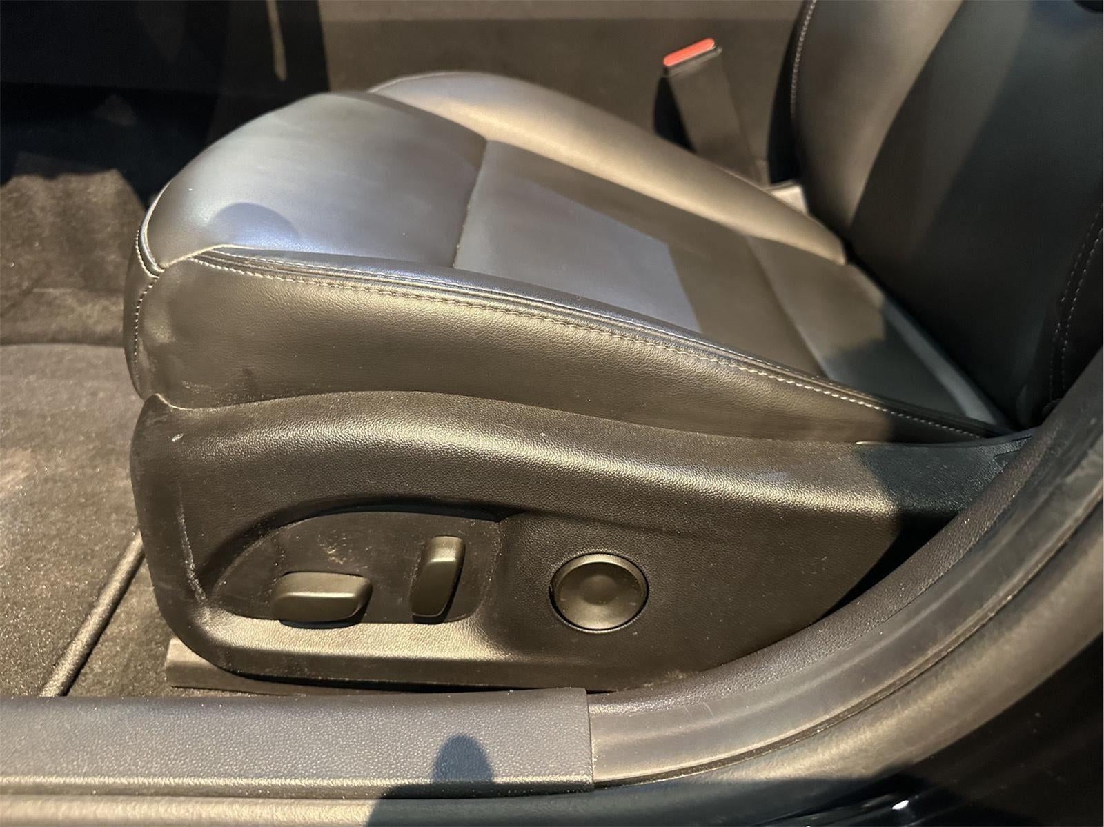 2023 Cadillac CT4 Luxury