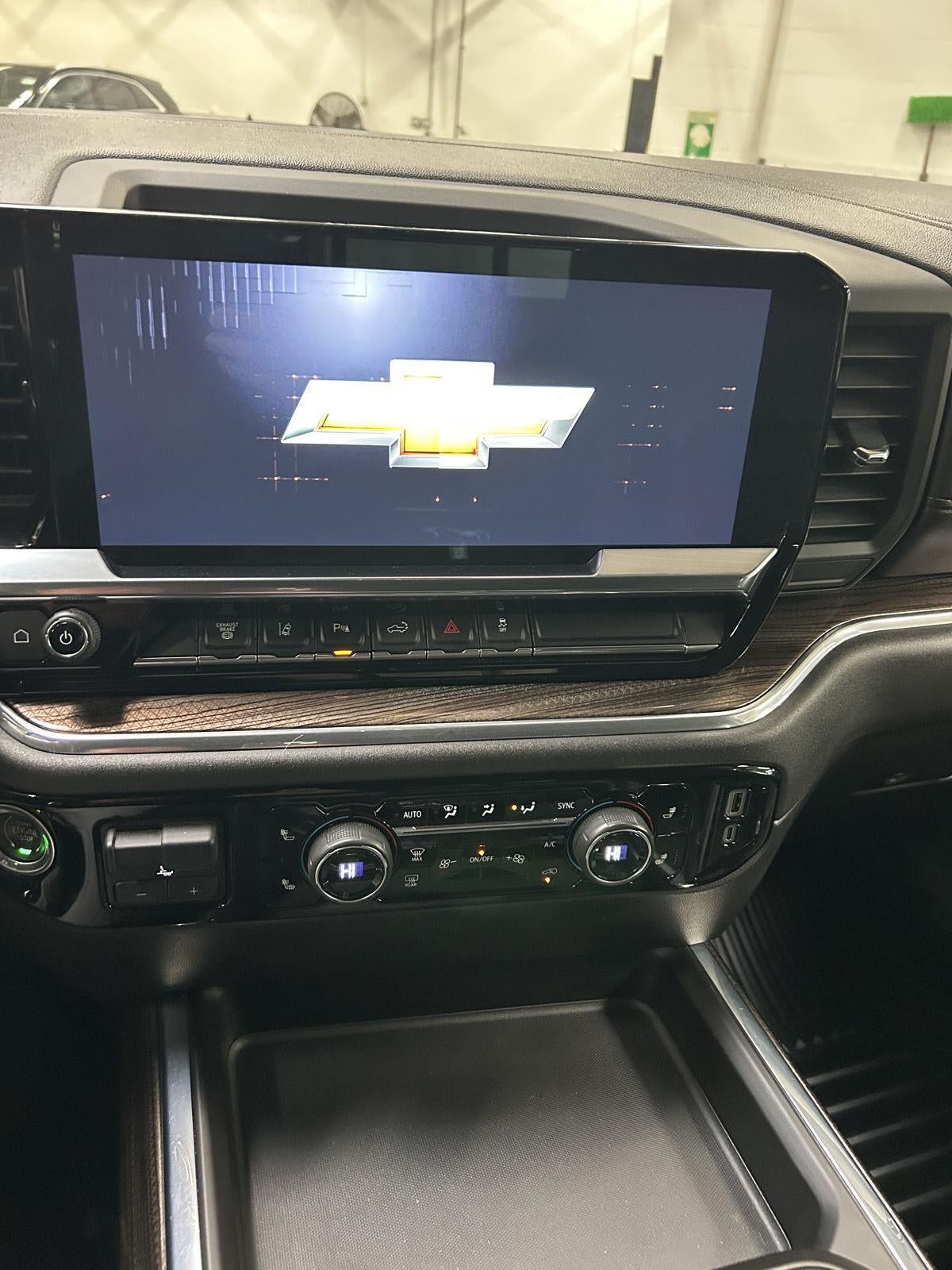 2024 Chevrolet Silverado 3500 HD LT DRW