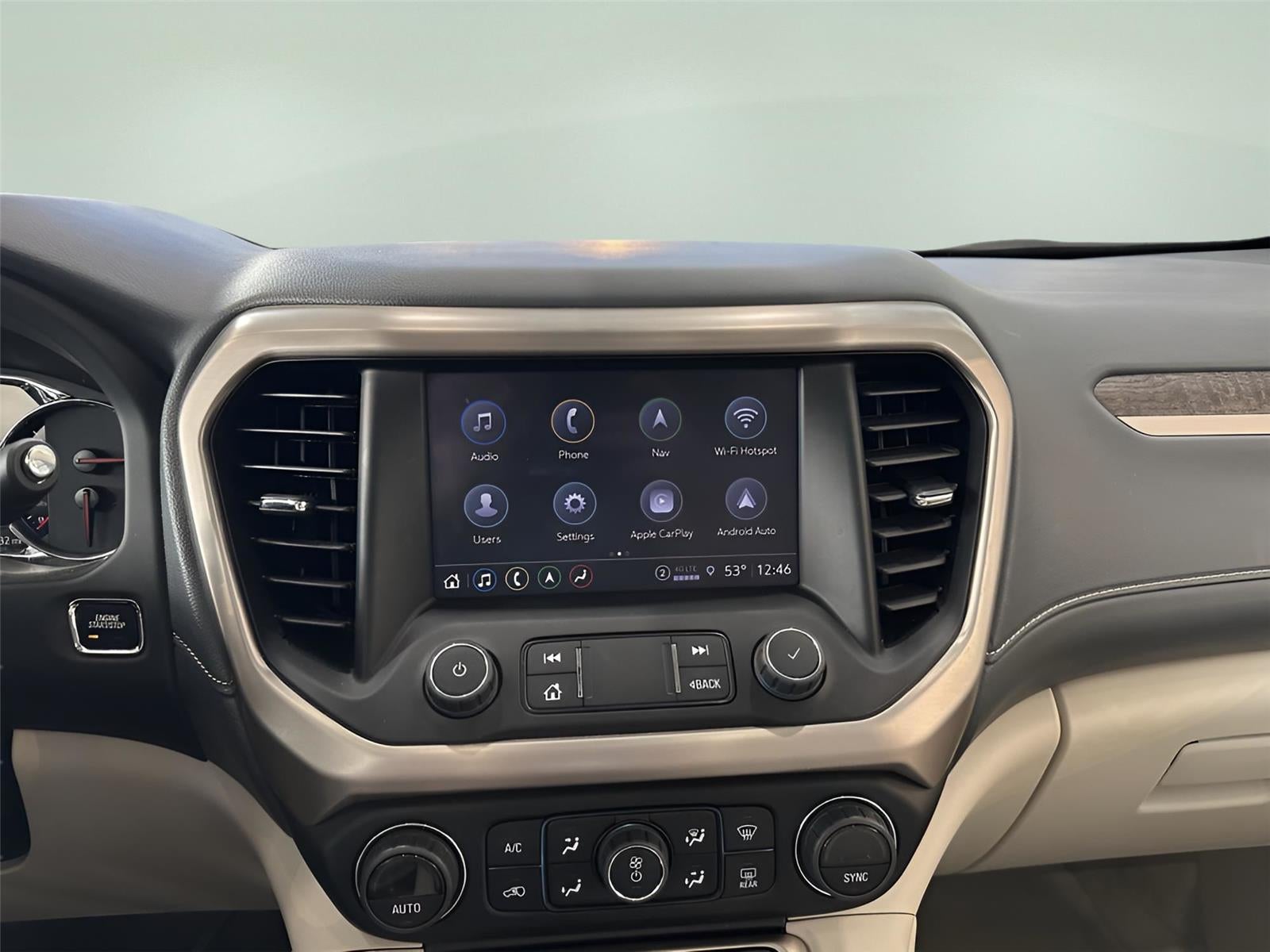 2023 GMC Acadia Denali