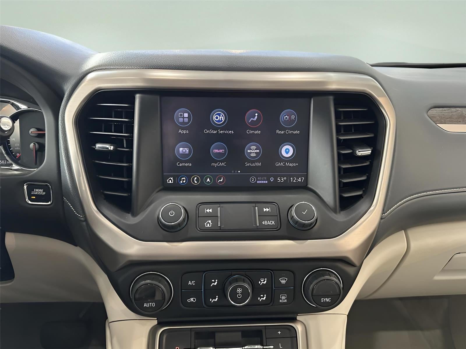 2023 GMC Acadia Denali