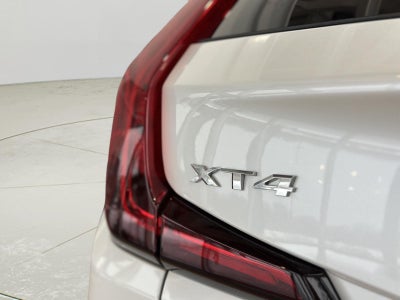 2024 Cadillac XT4 Luxury