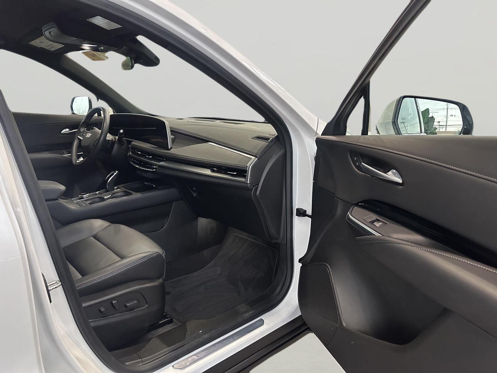 2024 Cadillac XT4 Luxury