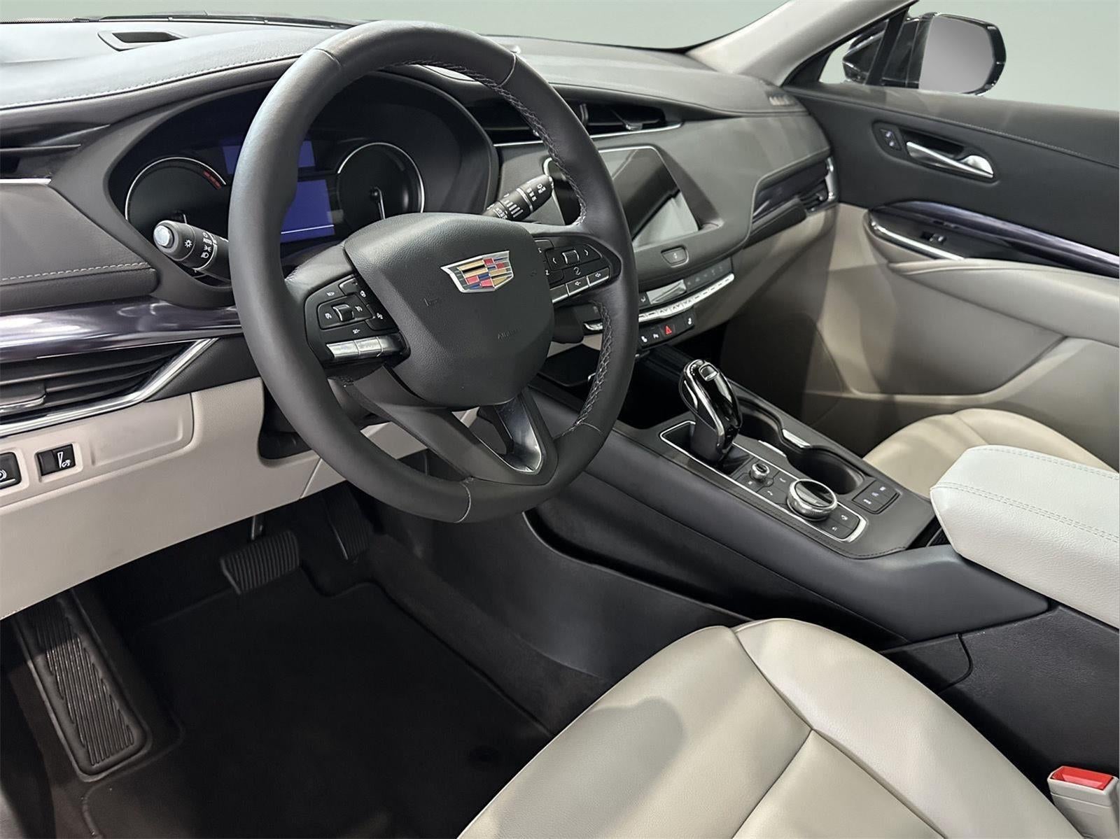 2023 Cadillac XT4 Luxury