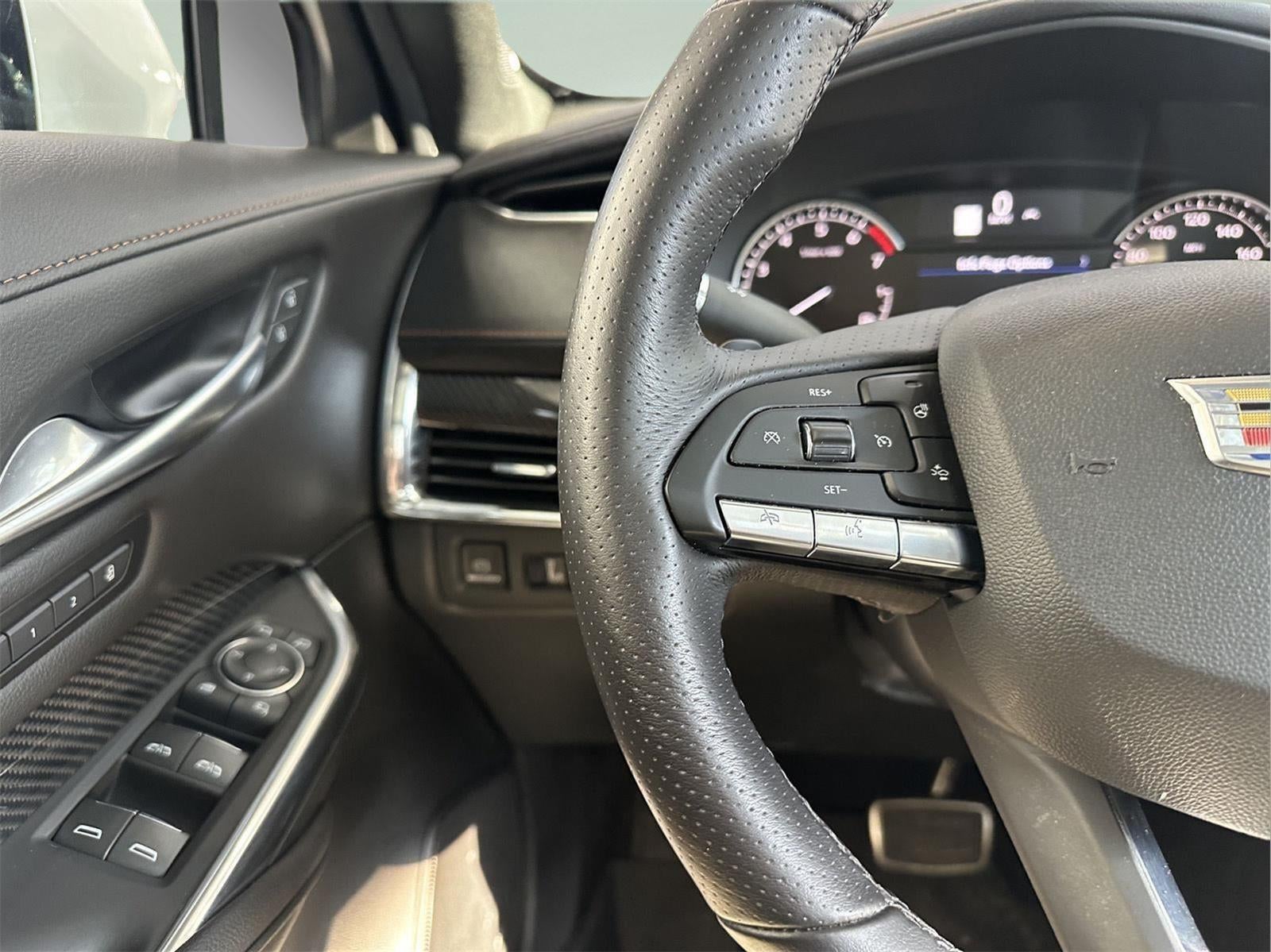 2022 Cadillac XT4 Luxury