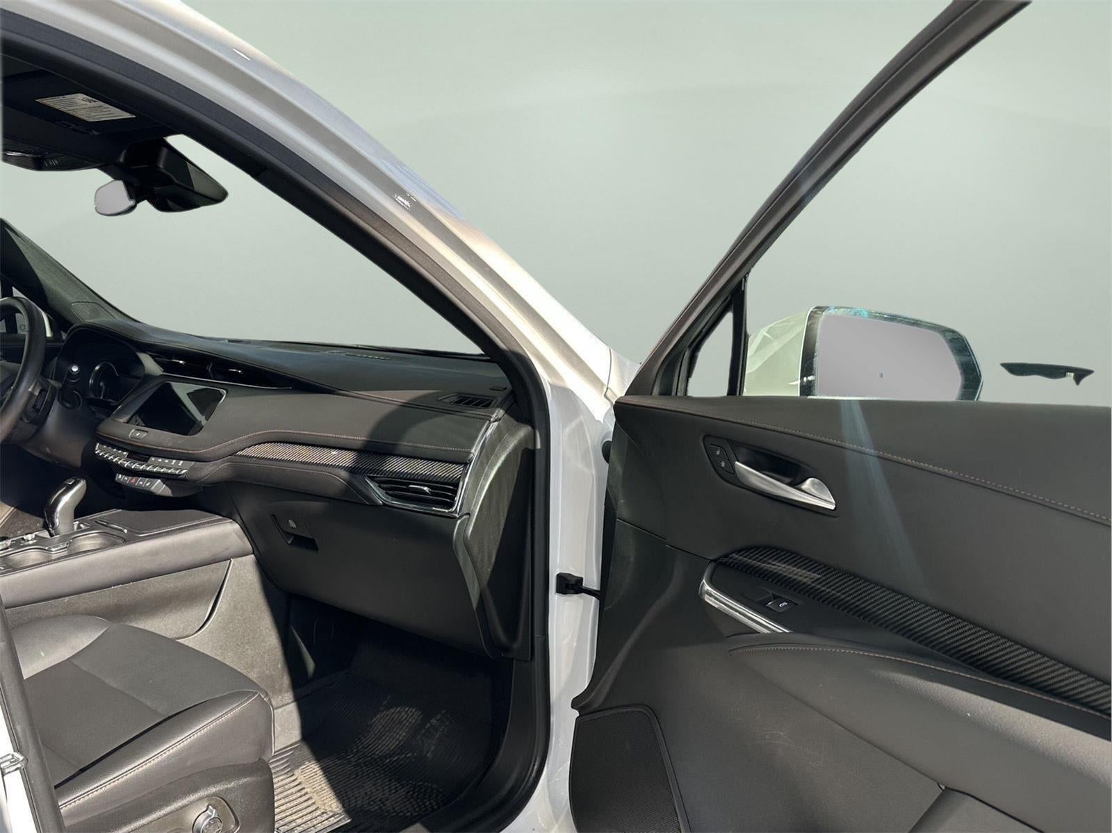 2022 Cadillac XT4 Luxury