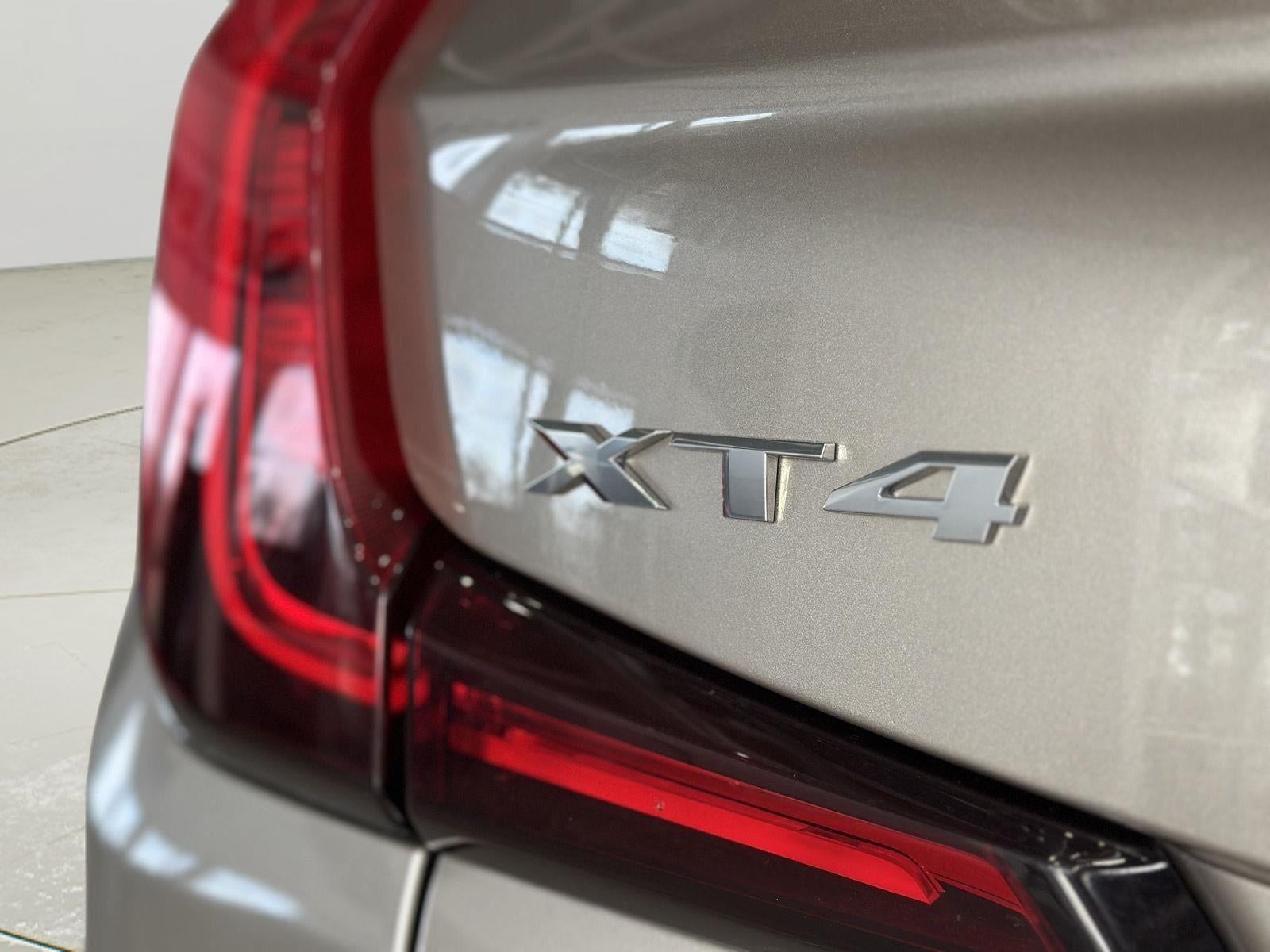2023 Cadillac XT4 Luxury