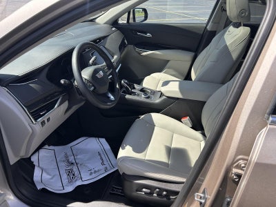2023 Cadillac XT4 Premium Luxury