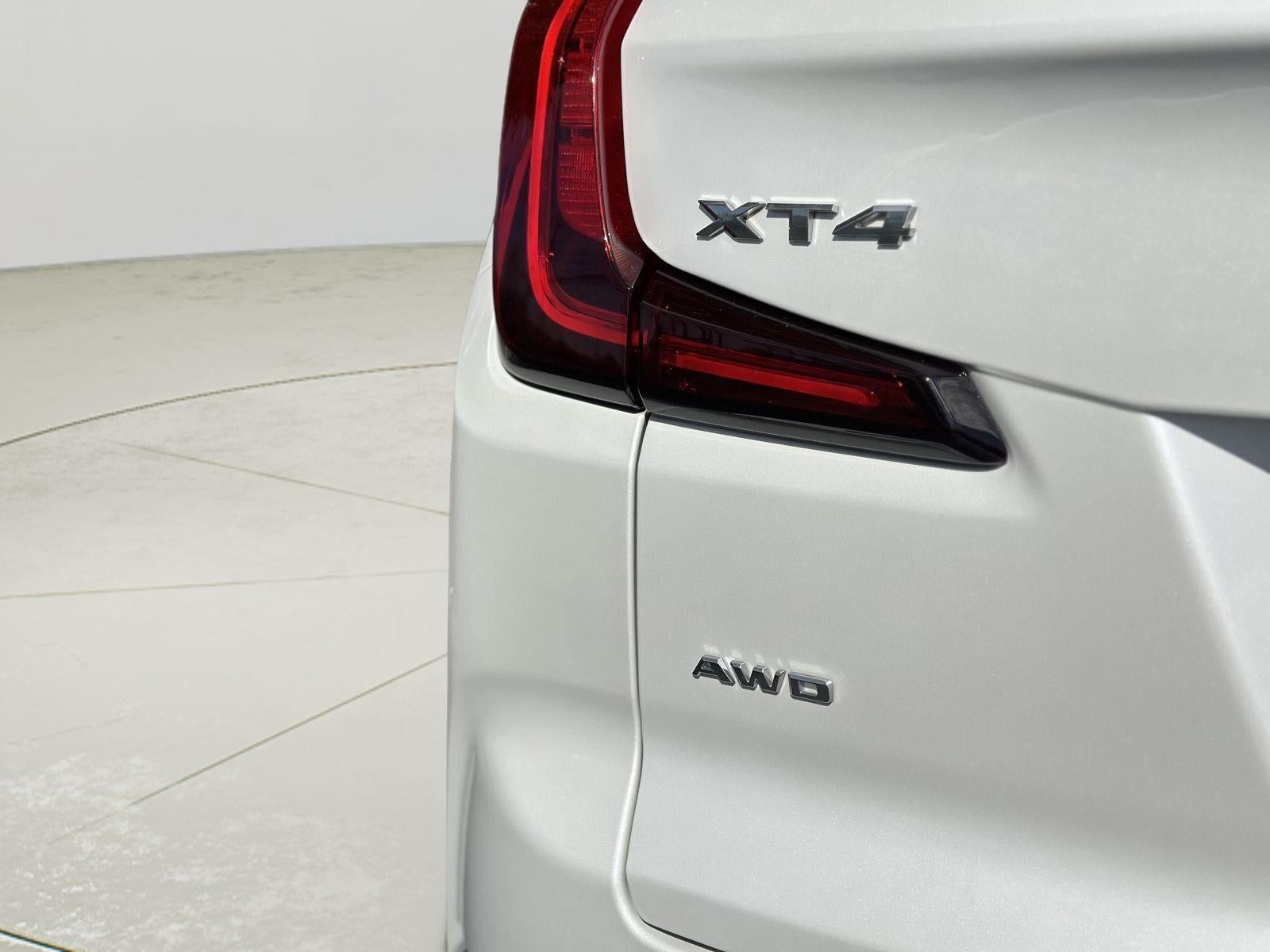 2023 Cadillac XT4 Premium Luxury
