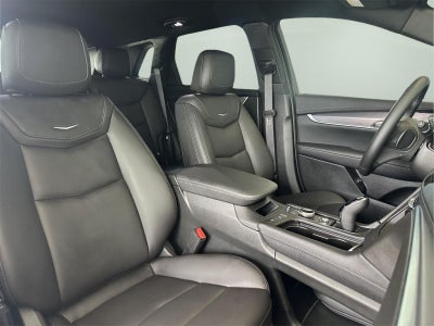 2025 Cadillac XT5 Luxury