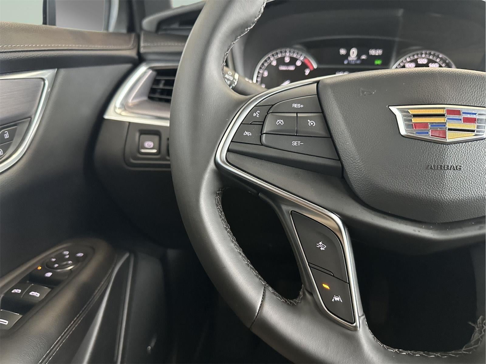 2025 Cadillac XT5 Luxury