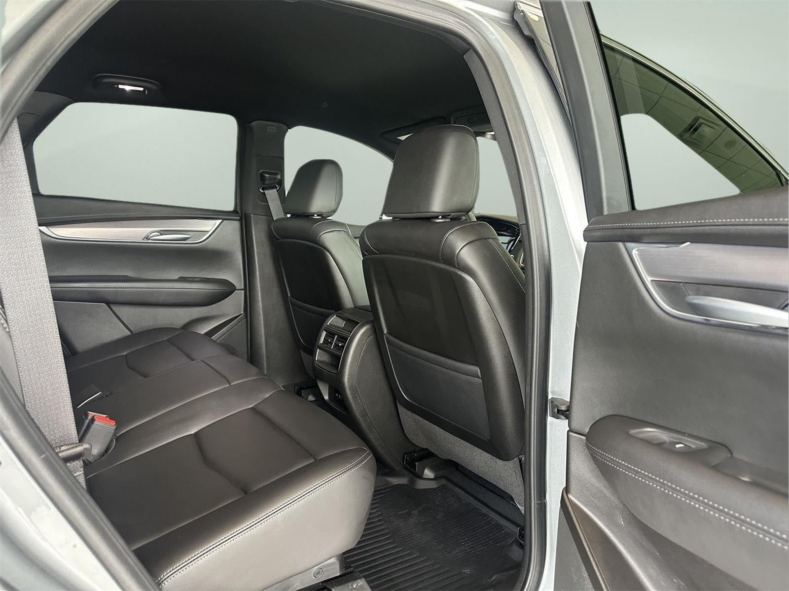 2025 Cadillac XT5 Luxury