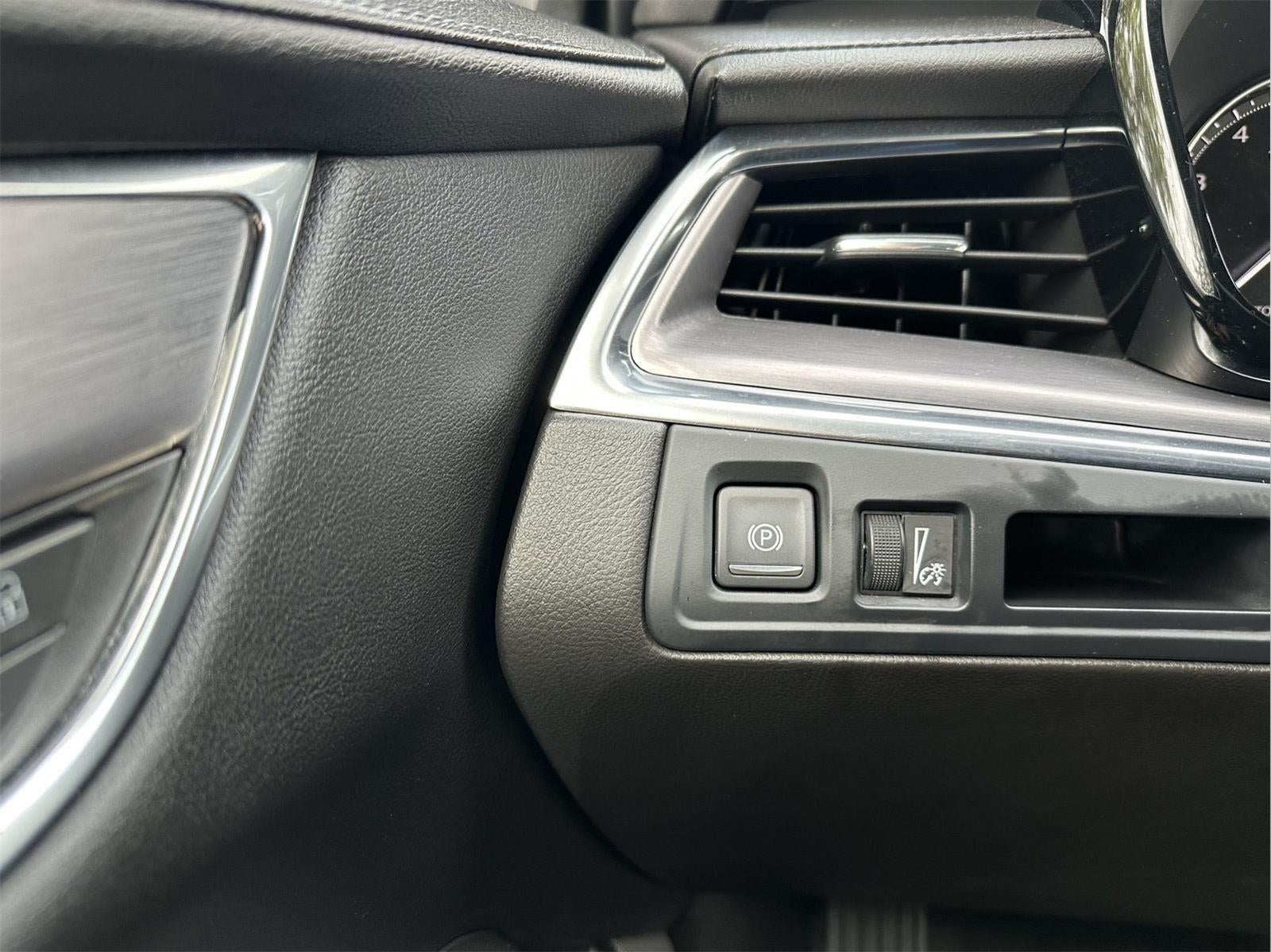 2023 Cadillac XT5 Luxury