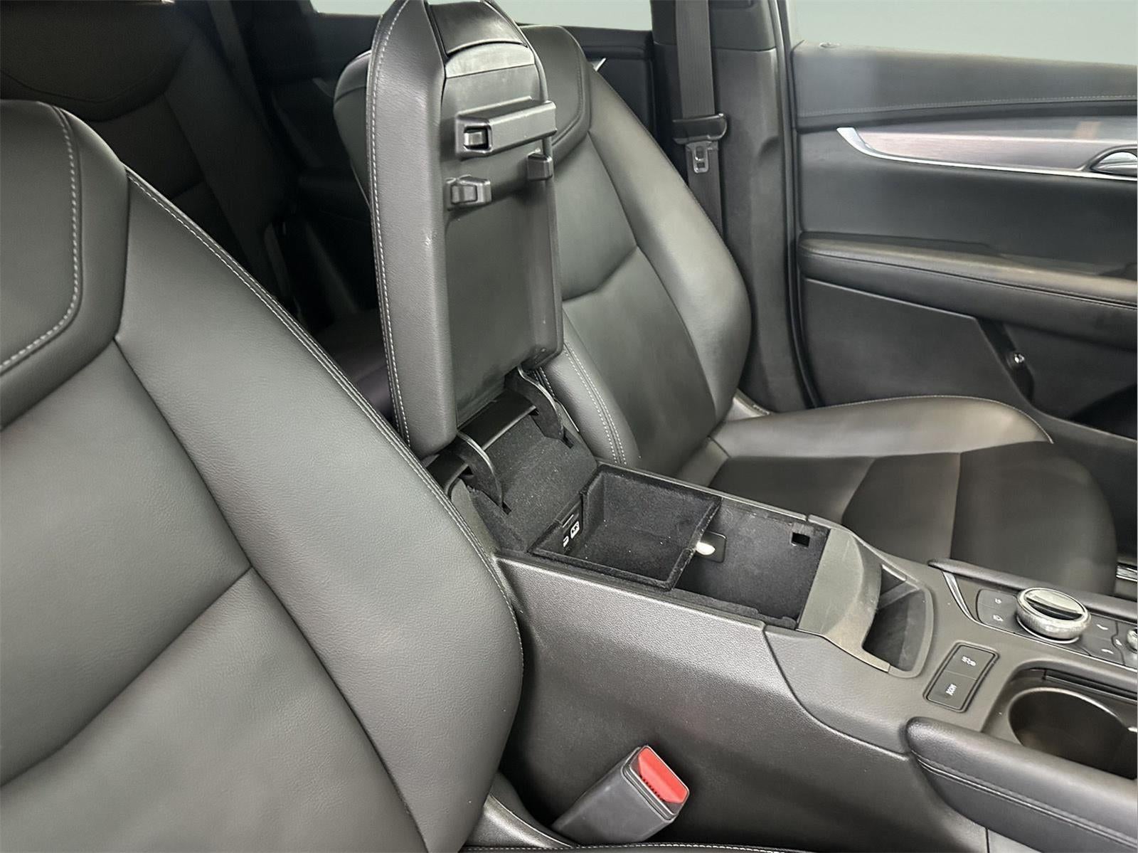 2023 Cadillac XT5 Luxury