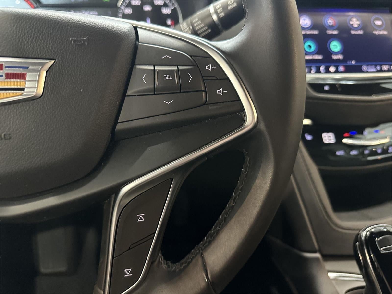 2024 Cadillac XT5 Luxury