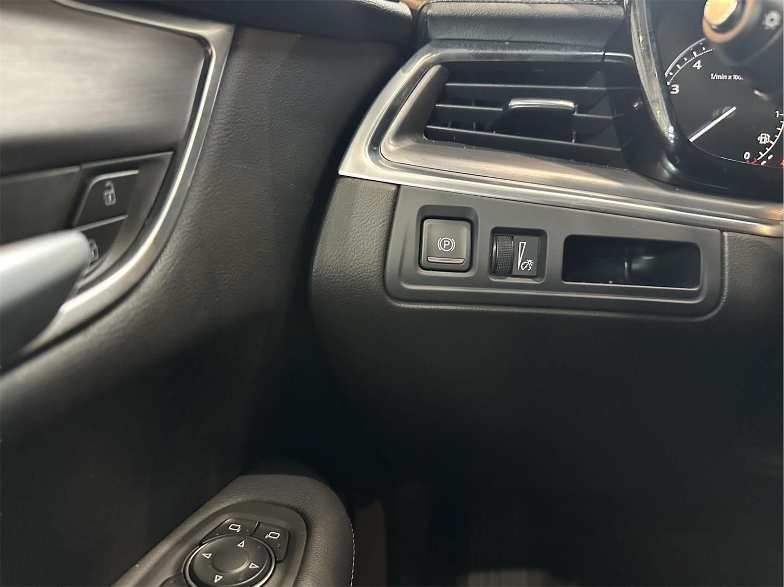 2024 Cadillac XT5 Luxury