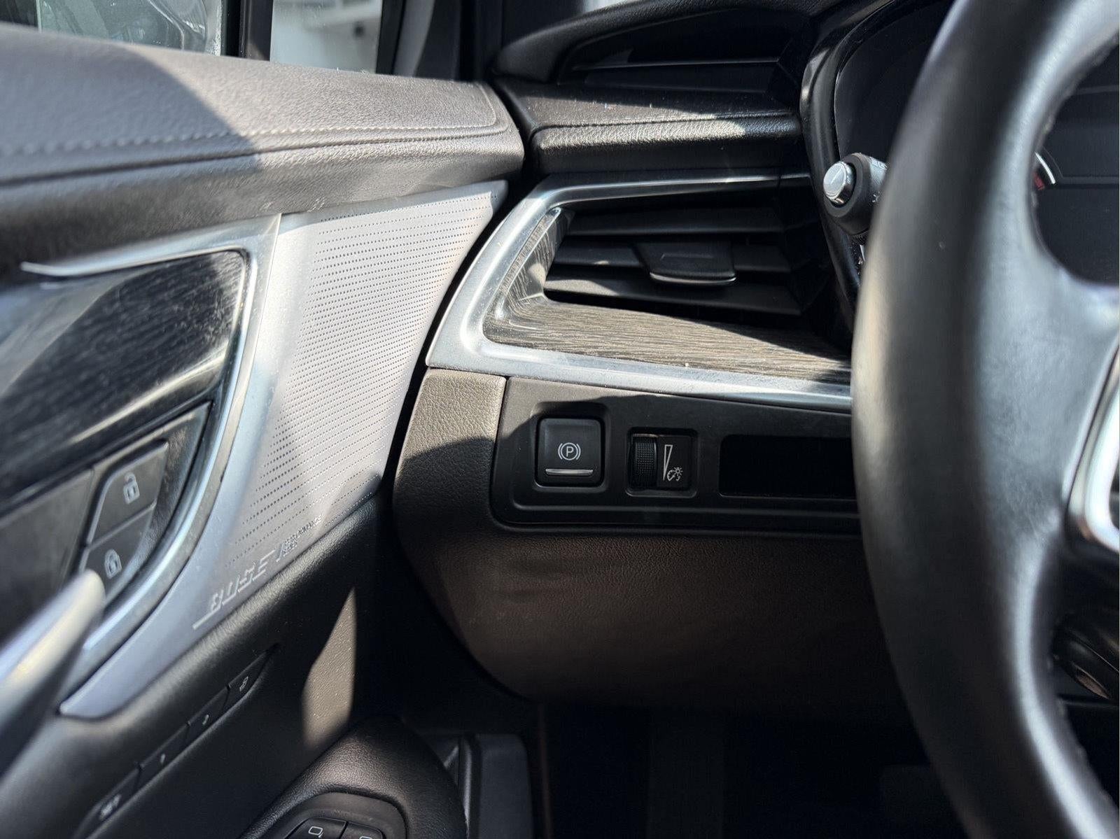2023 Cadillac XT5 AWD Premium Luxury
