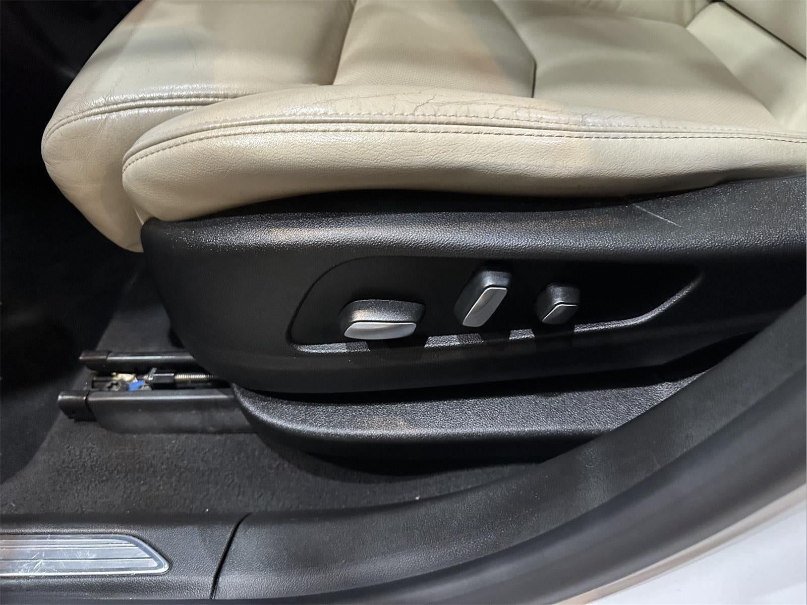 2017 Cadillac XT5 Luxury AWD