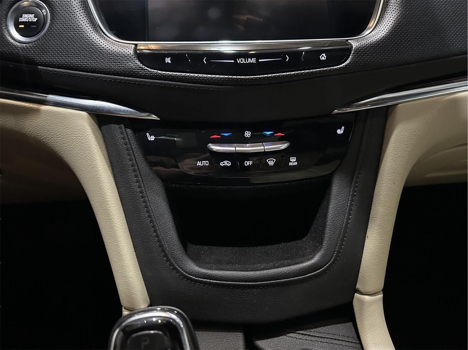 2017 Cadillac XT5 Luxury AWD