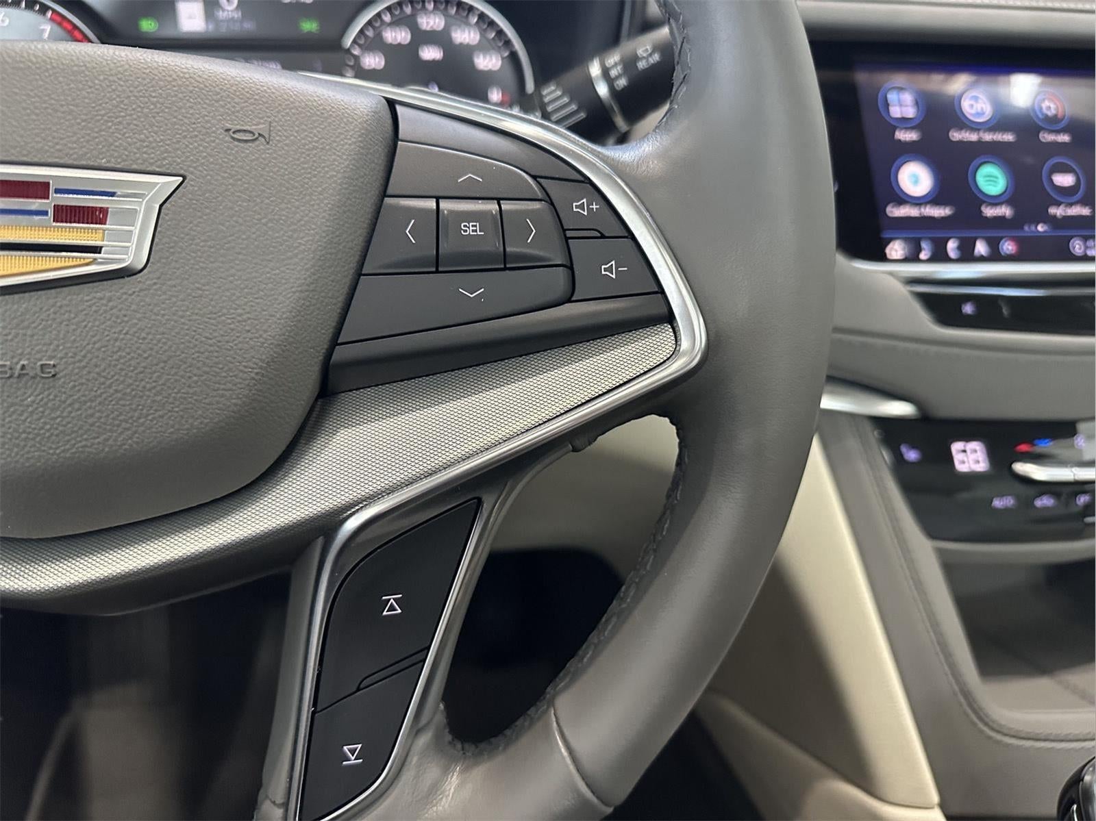 2022 Cadillac XT5 Premium Luxury