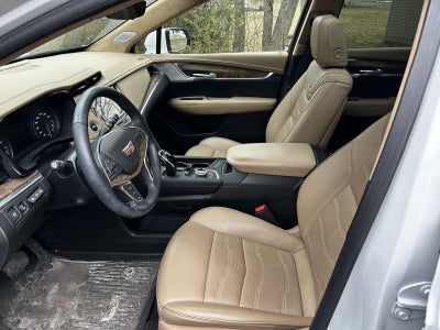 2023 Cadillac XT5 Premium Luxury