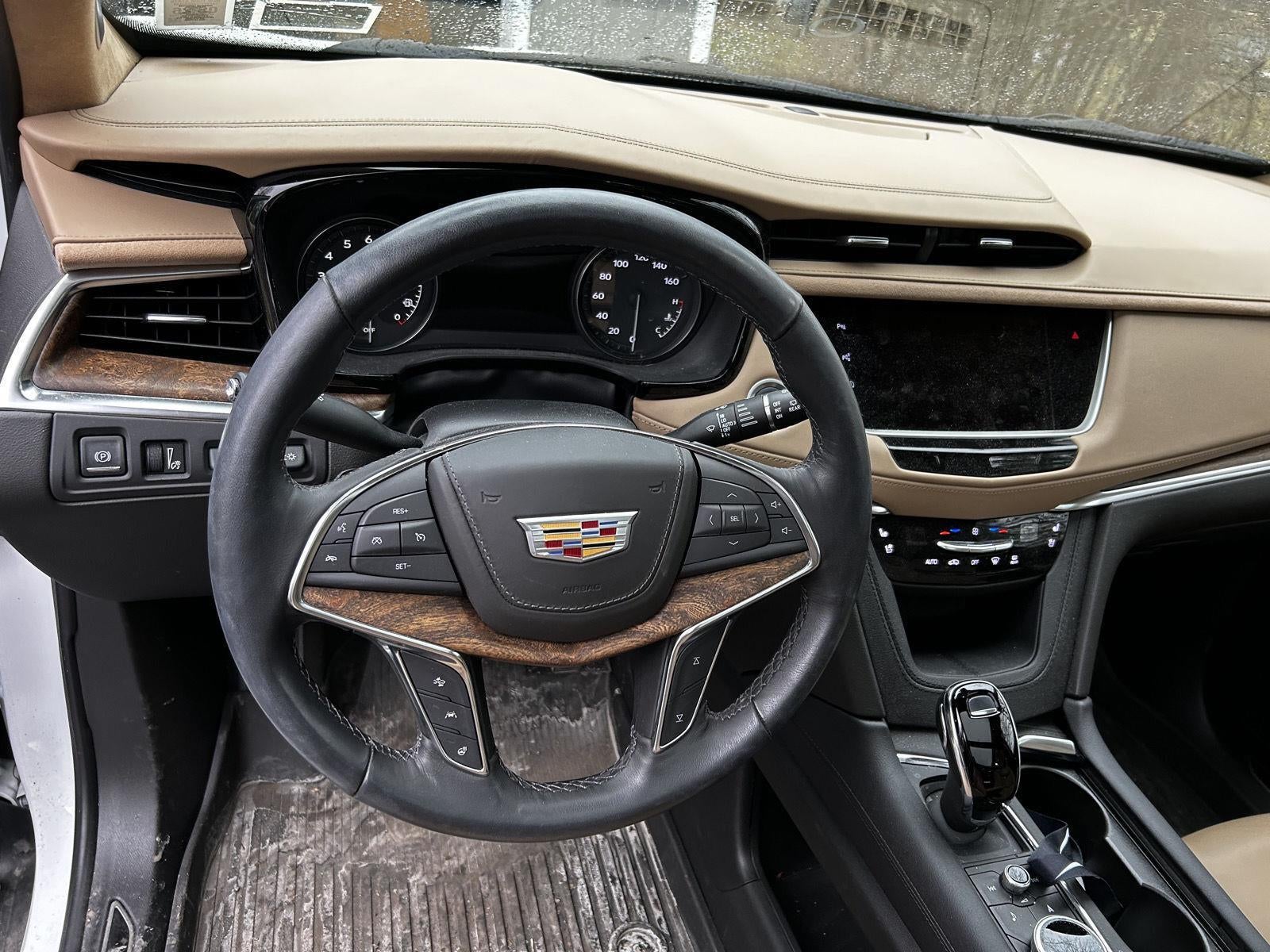 2023 Cadillac XT5 Premium Luxury