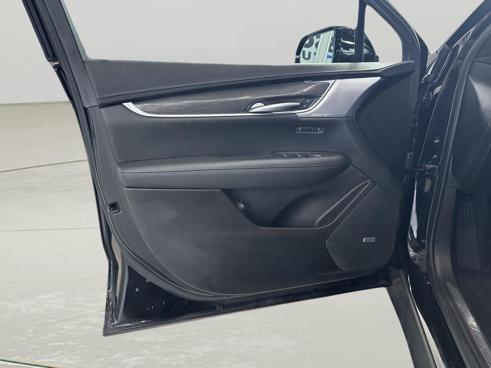 2023 Cadillac XT5 Sport