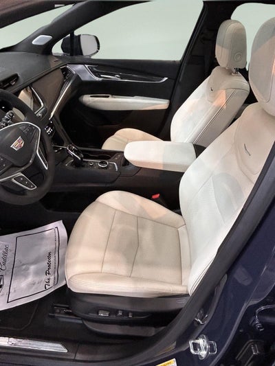 2025 Cadillac XT5 Sport