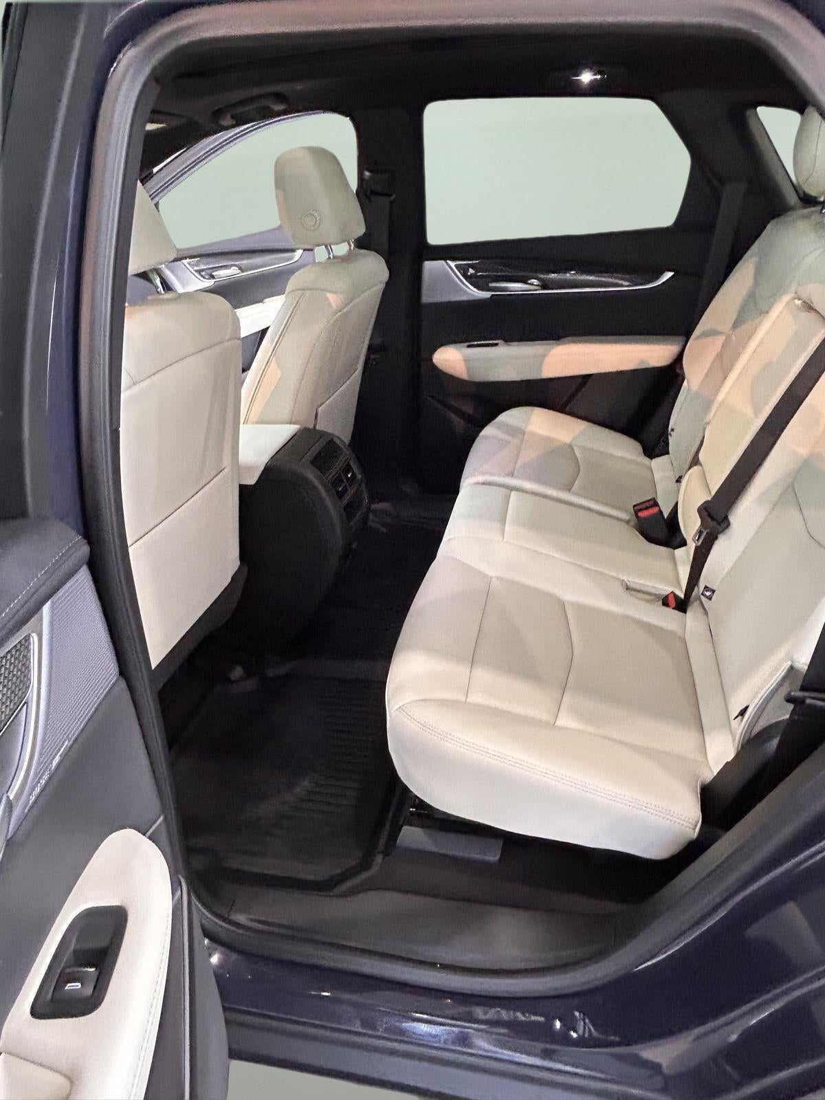2025 Cadillac XT5 Sport
