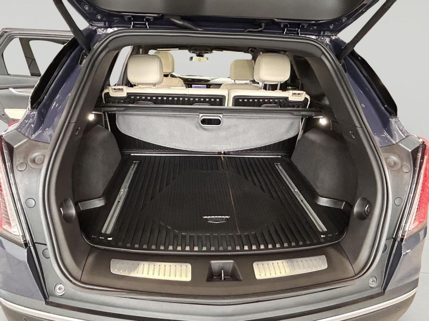 2025 Cadillac XT5 Sport