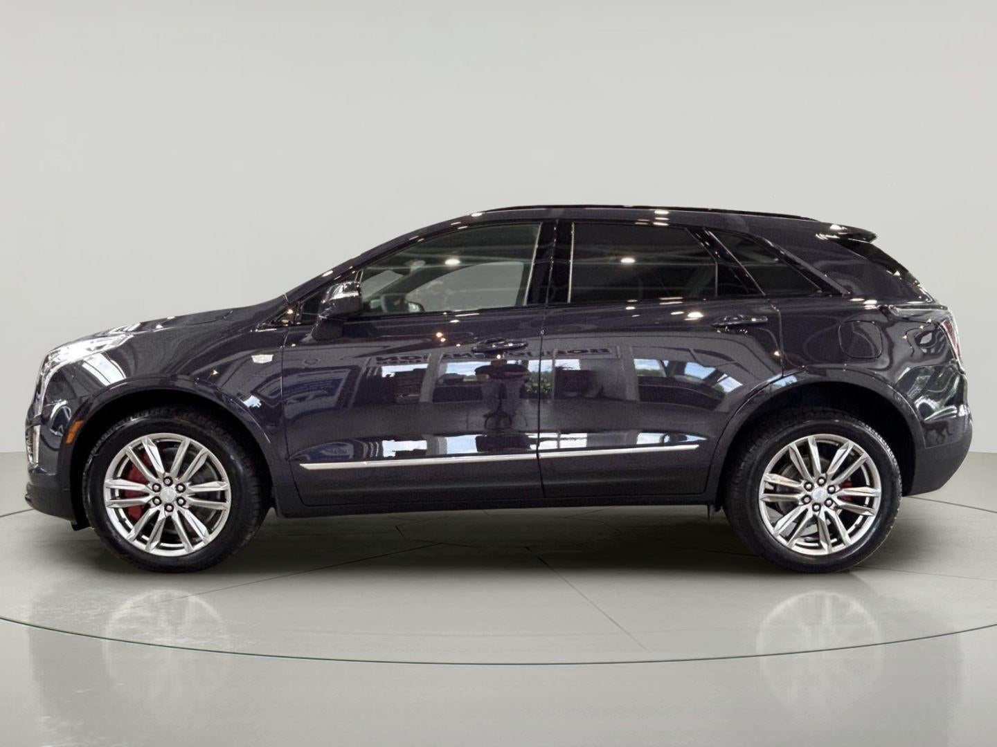 2025 Cadillac XT5 Sport