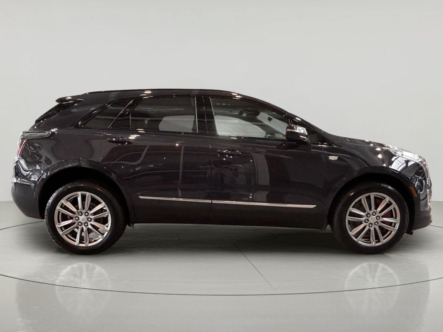 2025 Cadillac XT5 Sport