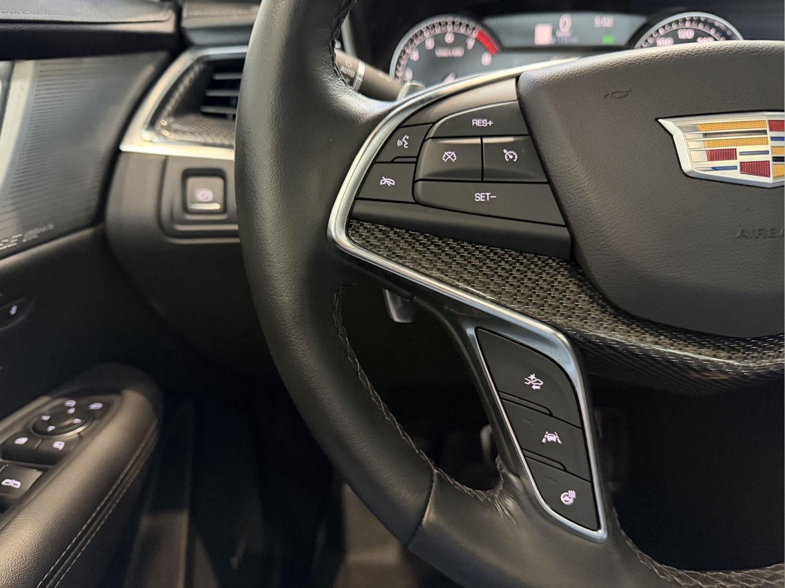 2023 Cadillac XT5 Sport