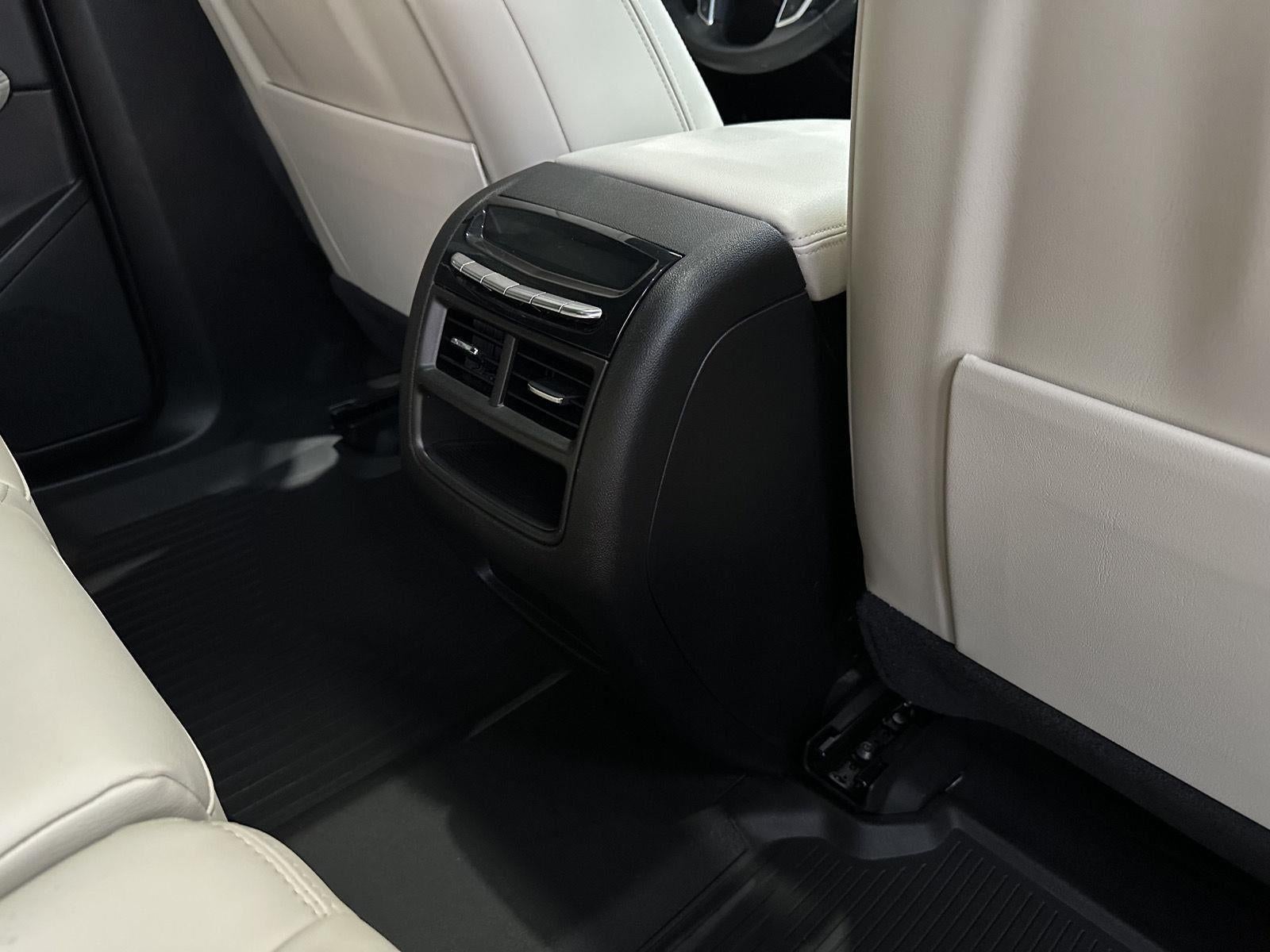 2023 Cadillac XT5 Sport