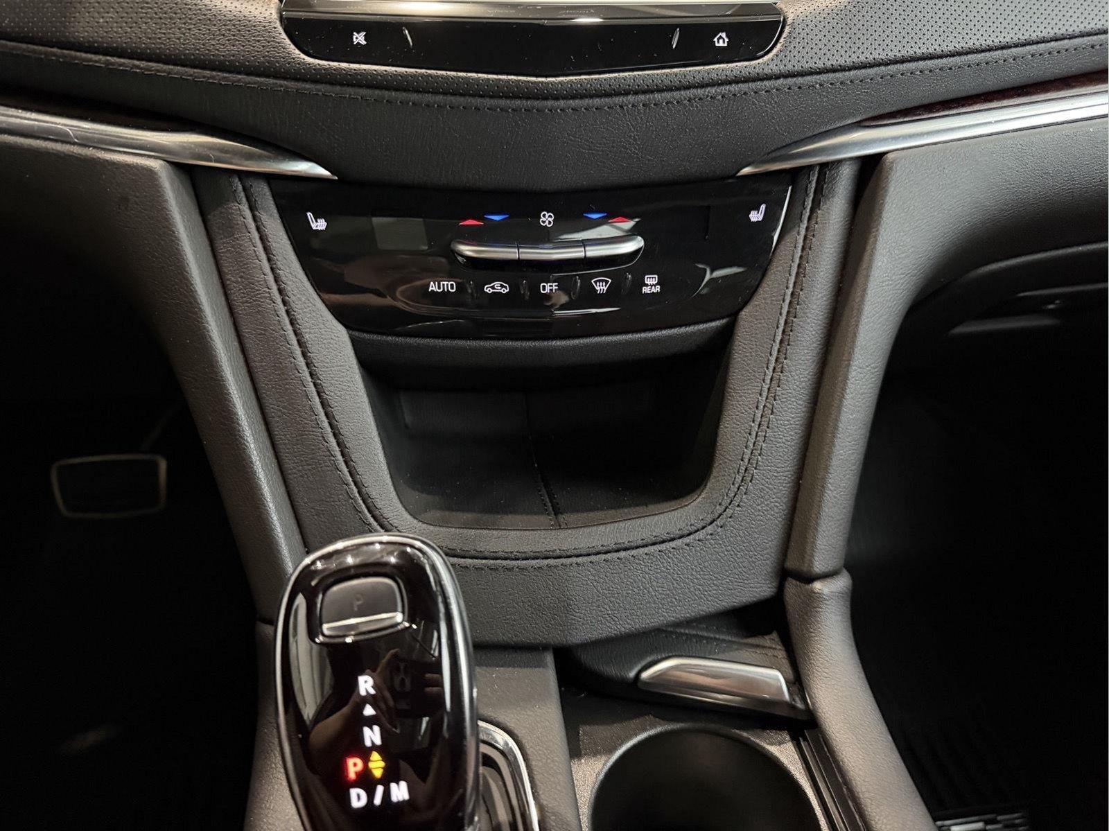 2023 Cadillac XT5 AWD Sport