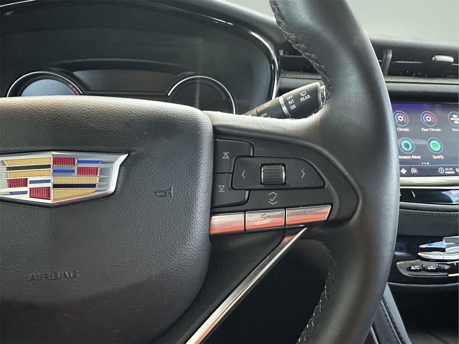 2024 Cadillac XT6 Luxury