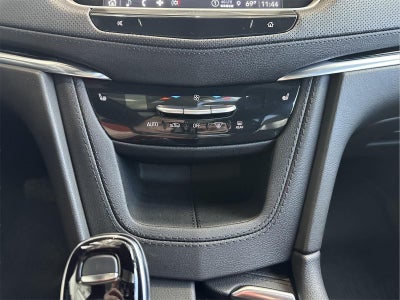 2024 Cadillac XT6 Luxury