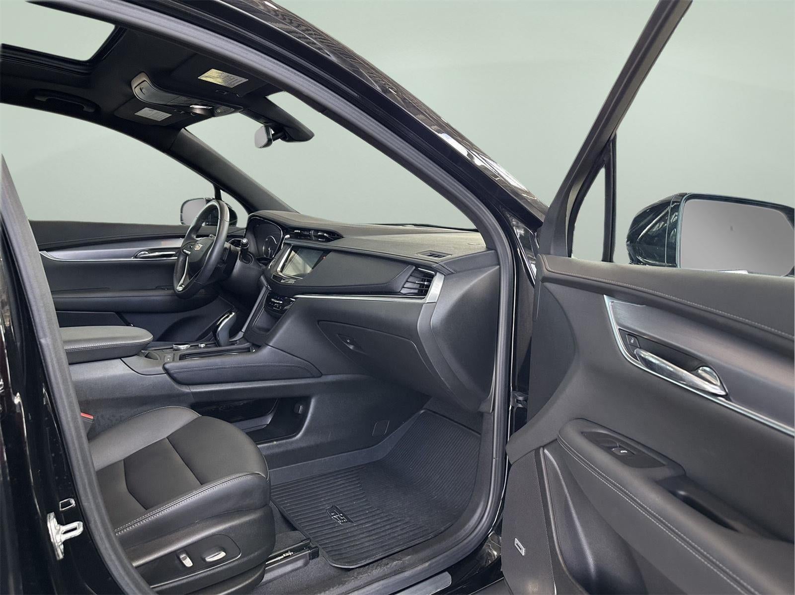 2024 Cadillac XT6 Luxury