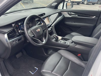 2025 Cadillac XT6 Premium Luxury