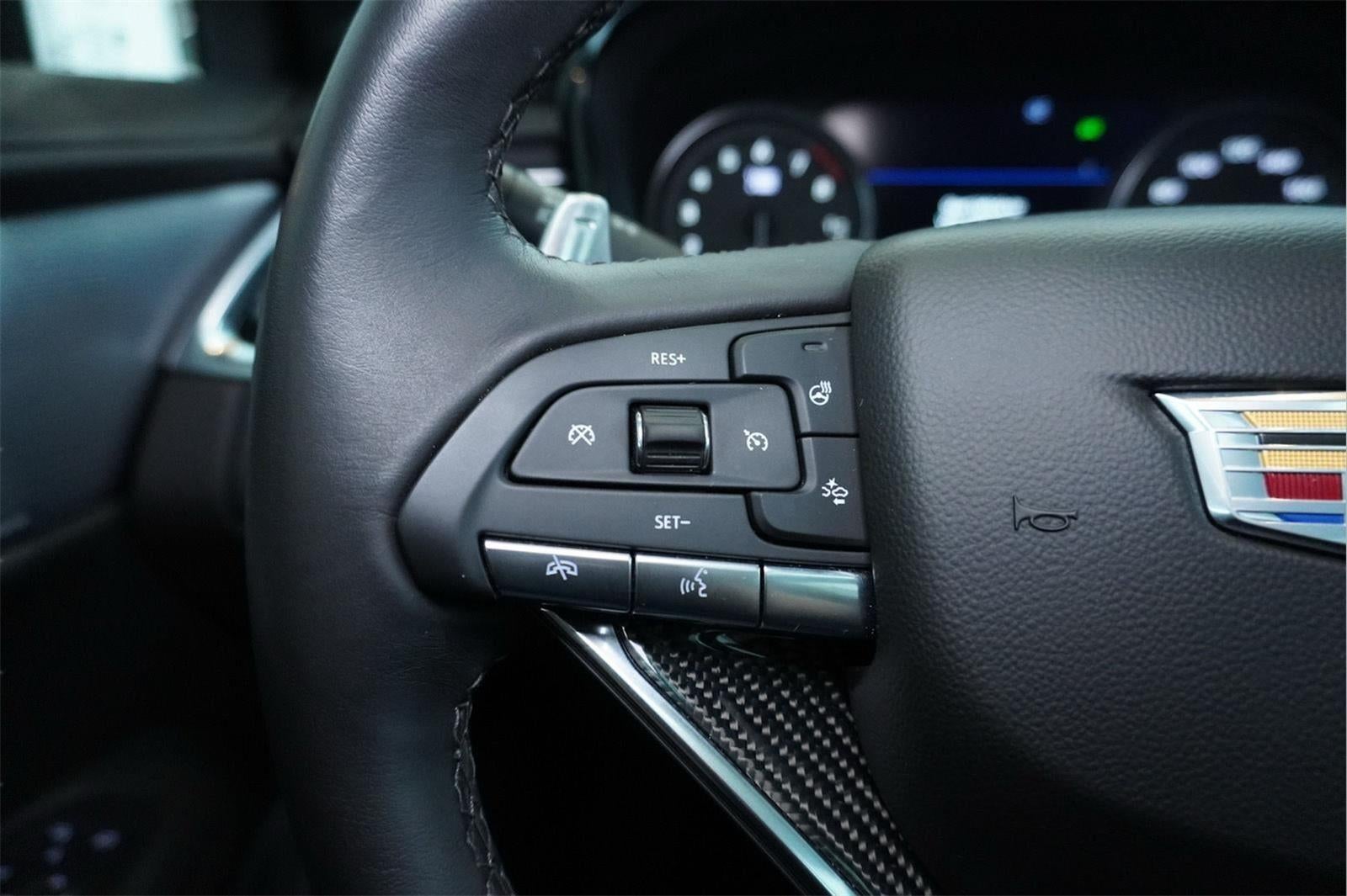 2023 Cadillac XT6 Sport