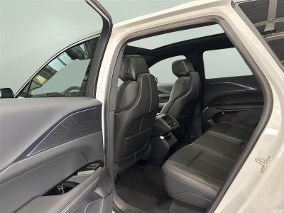 2024 Cadillac LYRIQ Luxury 1