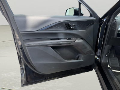 2024 Cadillac LYRIQ Luxury 1